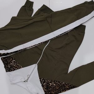 Brand New women's track suits zipper down.